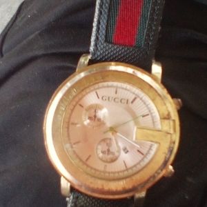 Mans Gucci G-chrono watch